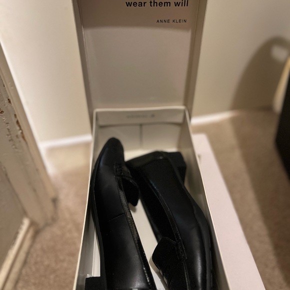 Anne Klein loafer style AK7ROMY - Picture 3 of 7